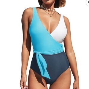 CUPSHE Women's One Piece Swimsuit Wrap Color Block Tie Side Bathing Suit NWT XS